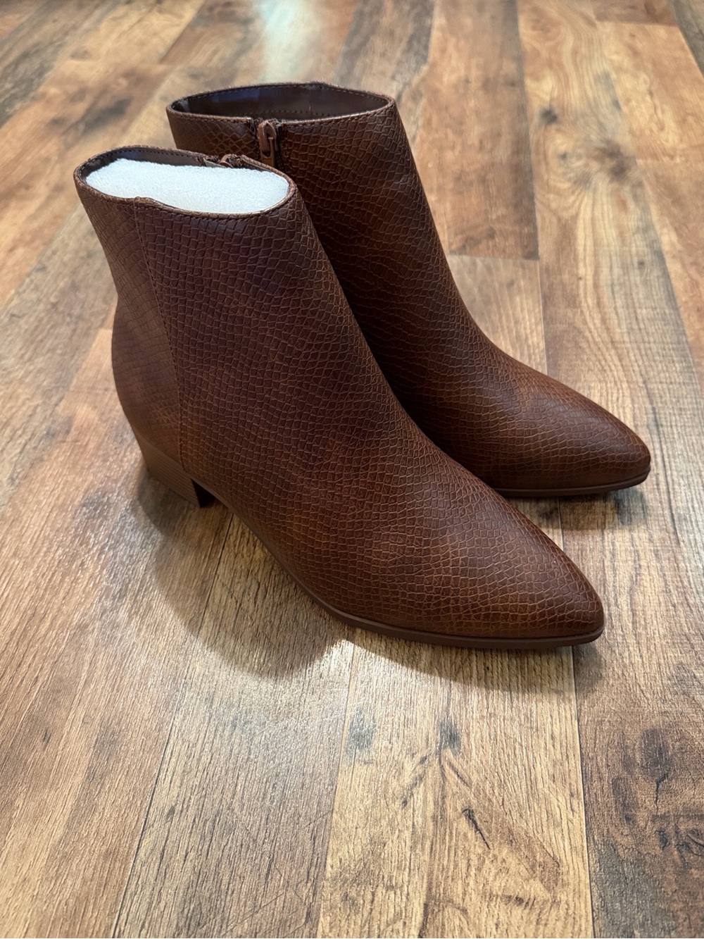 Cityclassified Women's Brown Textured Pointed-Toe Ankle Booties